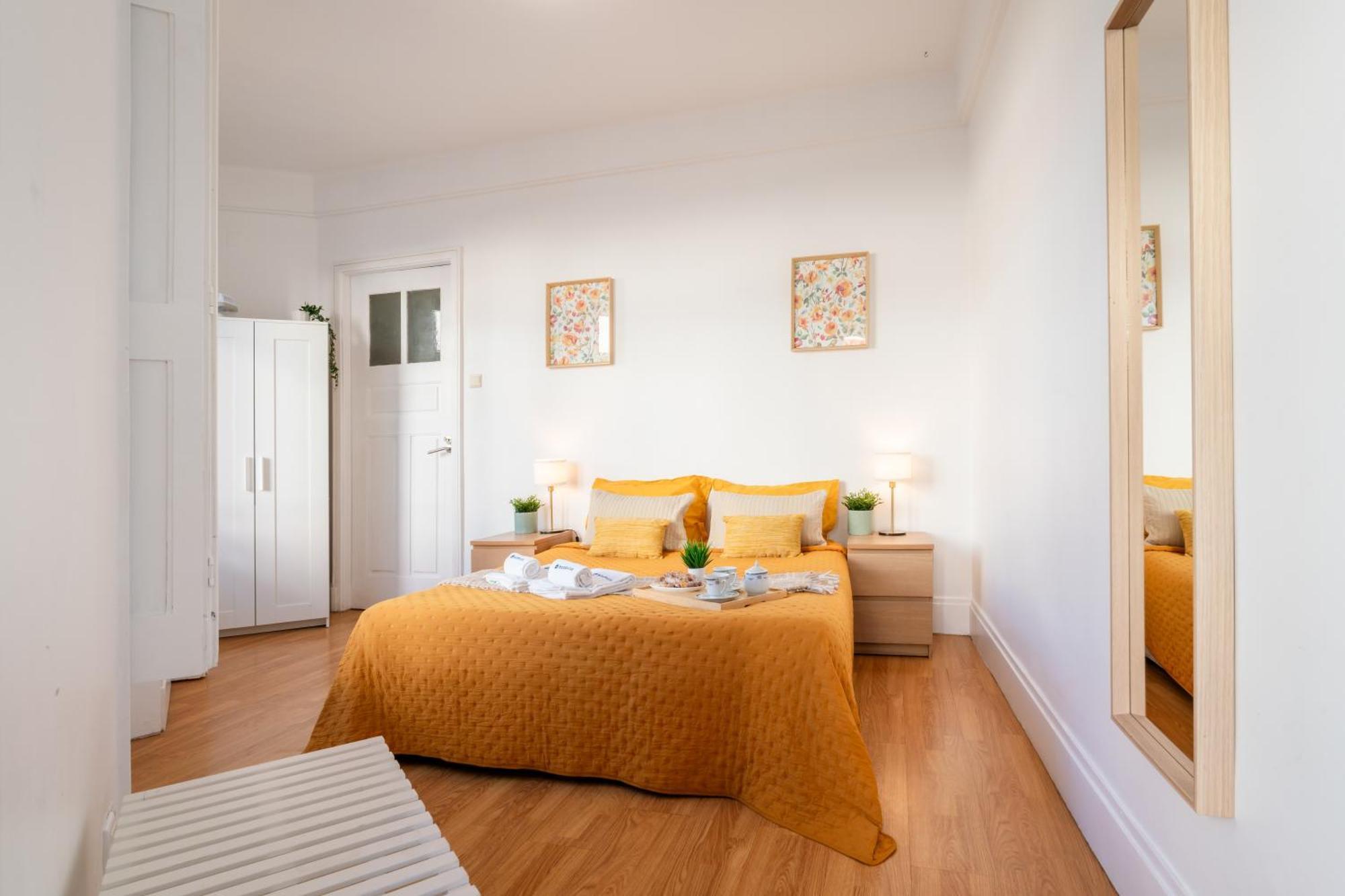 Host Wise - Spacious Comfortable Apartment - Balcony Porto Ngoại thất bức ảnh